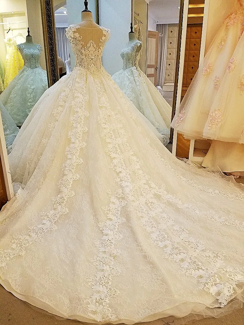 Vestidos De Noiva Lace Wedding Dresses 2017 New Sleeveless Scoop Neck Appliques Ribbon Ball Gown Robe Mariage Bridal Dress | Свадьбы и