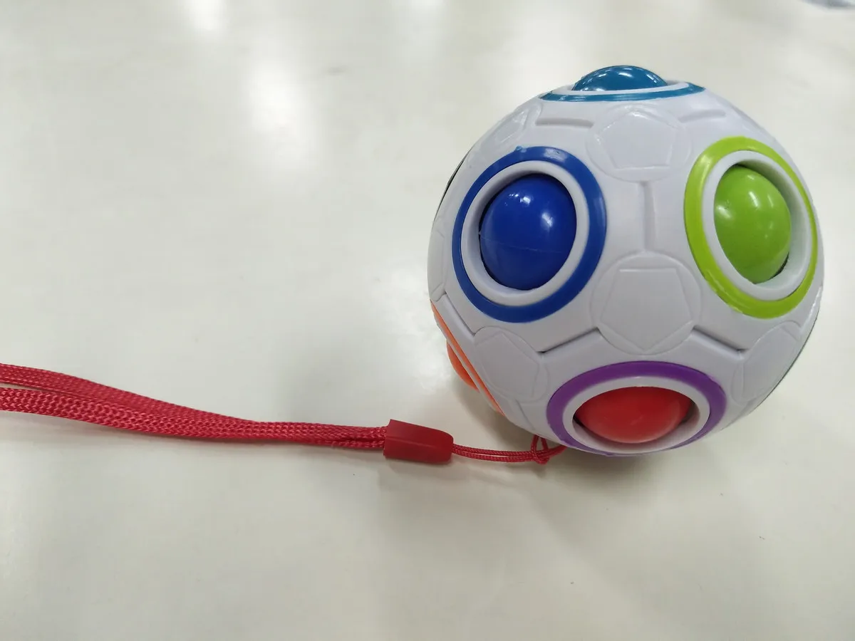 OCDAY футбол магический куб игрушки скорость Радуга Головоломка мяч забавные