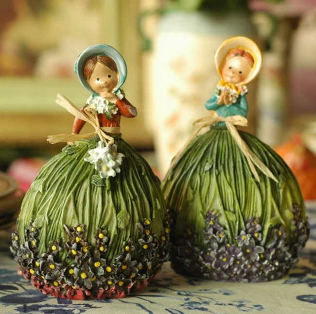 

European pastoral American country Home Furnishing Vitoria Lavender Hua Xianzi resin doll ornaments photography props