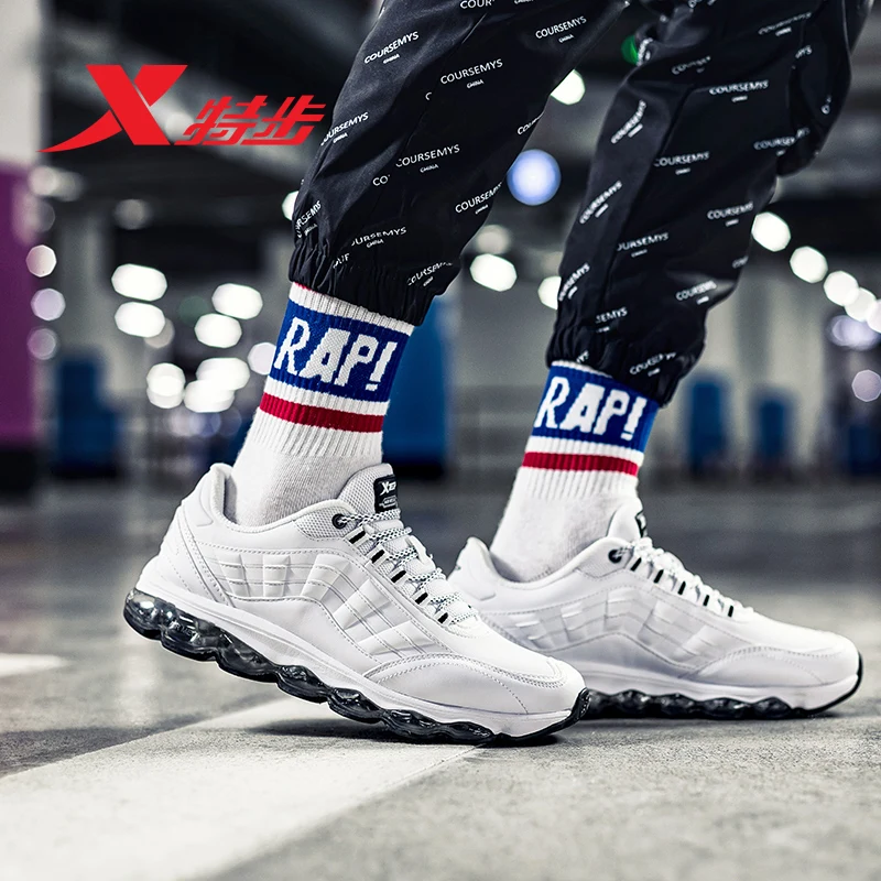 Мужские амортизирующие кроссовки Xtep AIR MEGA для бега осень и зима