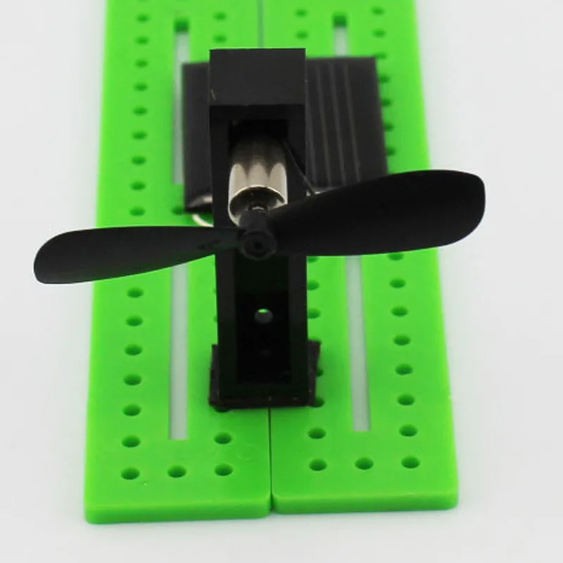 Самодельная электрическая машина на солнечной энергии игрушки ручной работы