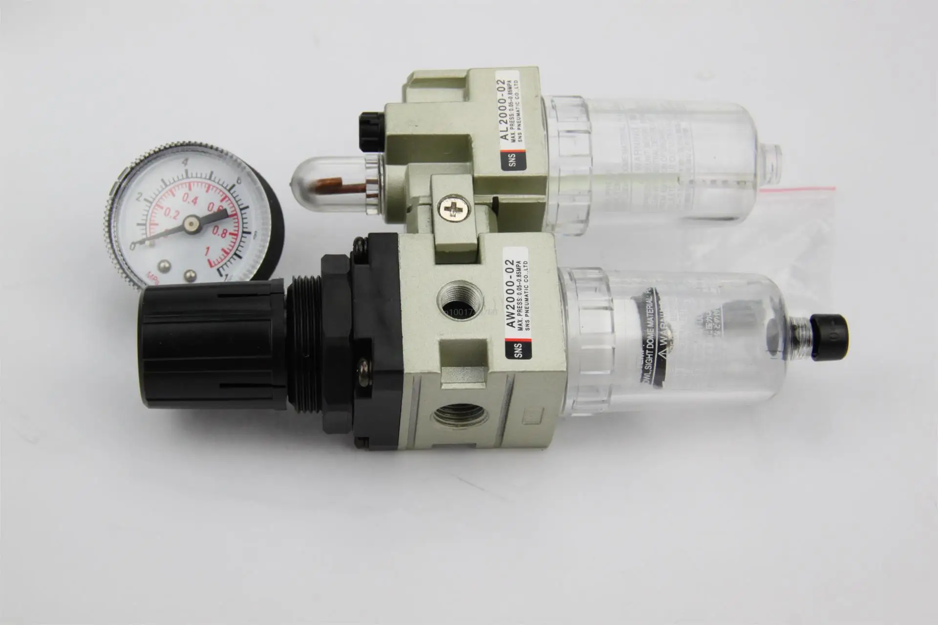 

AC2010-02 1/4"PT SMC manual drain type air filter SNS pneumatic components gas source processor two joint oil-water separator