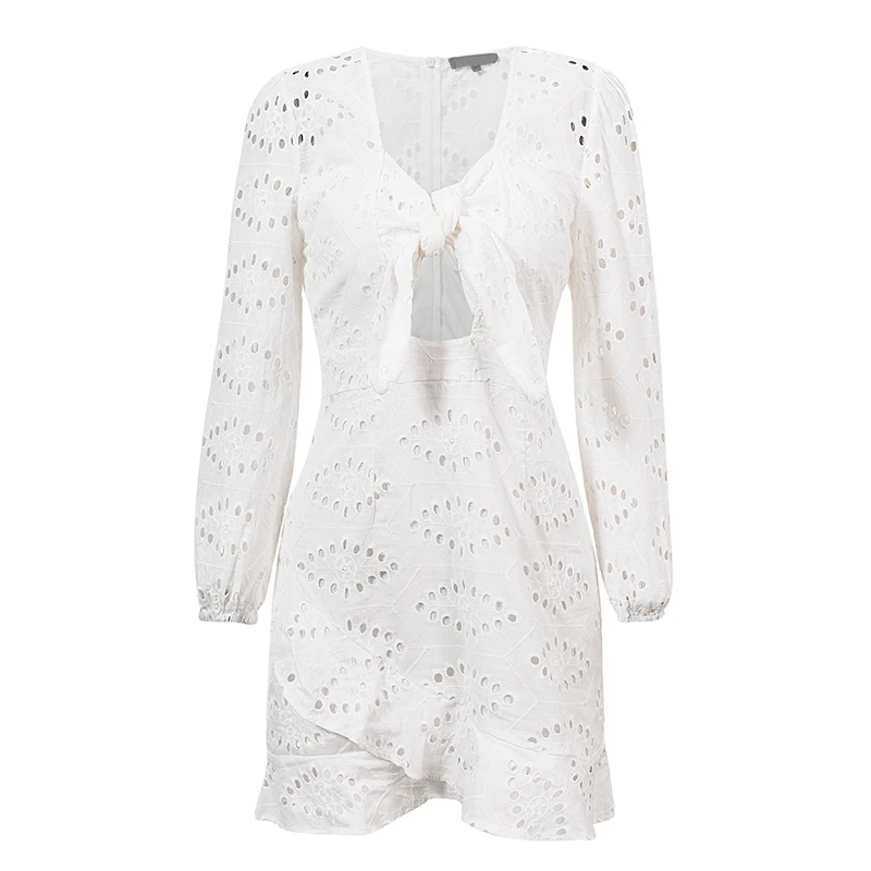 

Vintage White Embroidery Short Dress Womne 2019 New Casual Holiday Hollow Out V Neck Lace Up Female Dress Vestidos