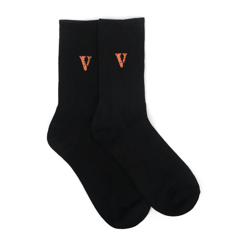 Maylooks Tide V word black orange high street hip hop tide FRIENDS letter tube socks W61