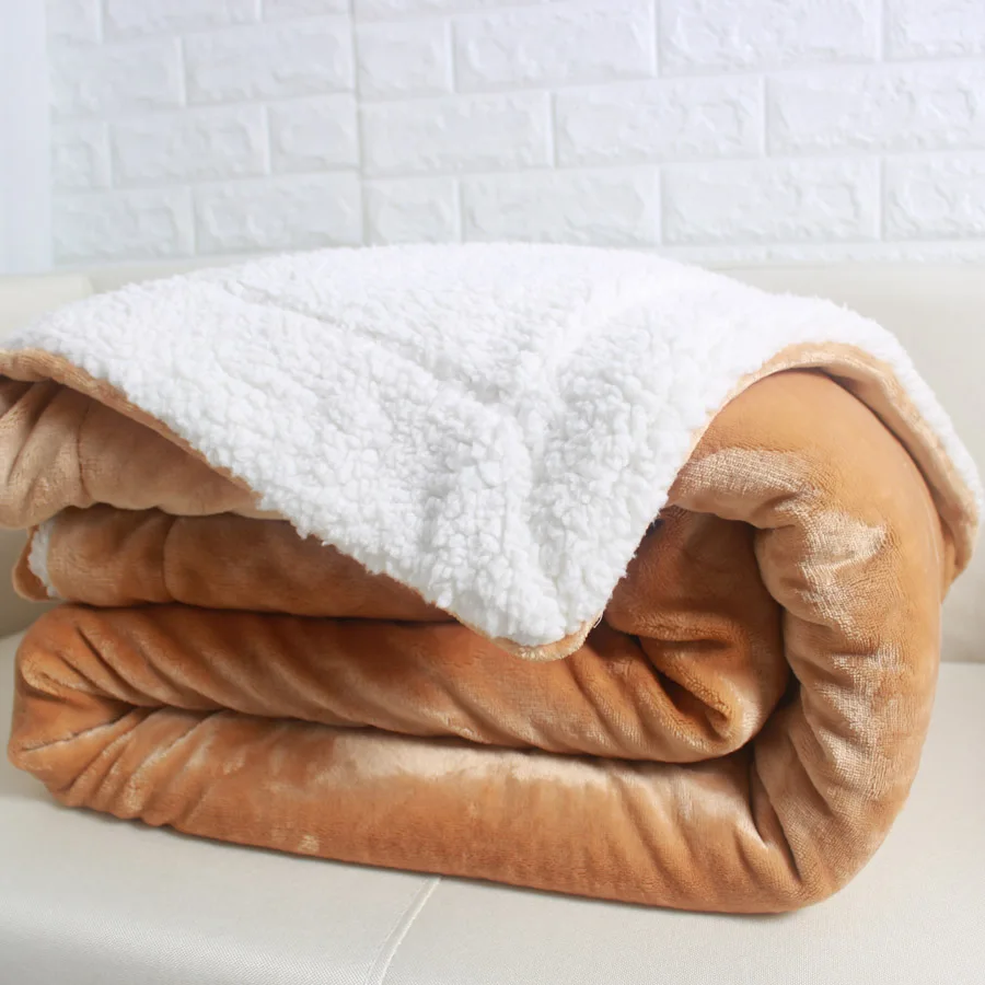 Толстое теплое Двухслойное фланелевое одеяло с шерпой из меха ягненка 145x195cm | Дом