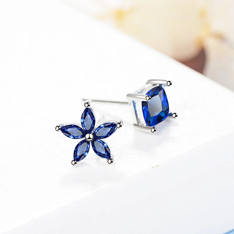Женские асимметричные серьги гвоздики с кристаллом Королевского синего цвета из
