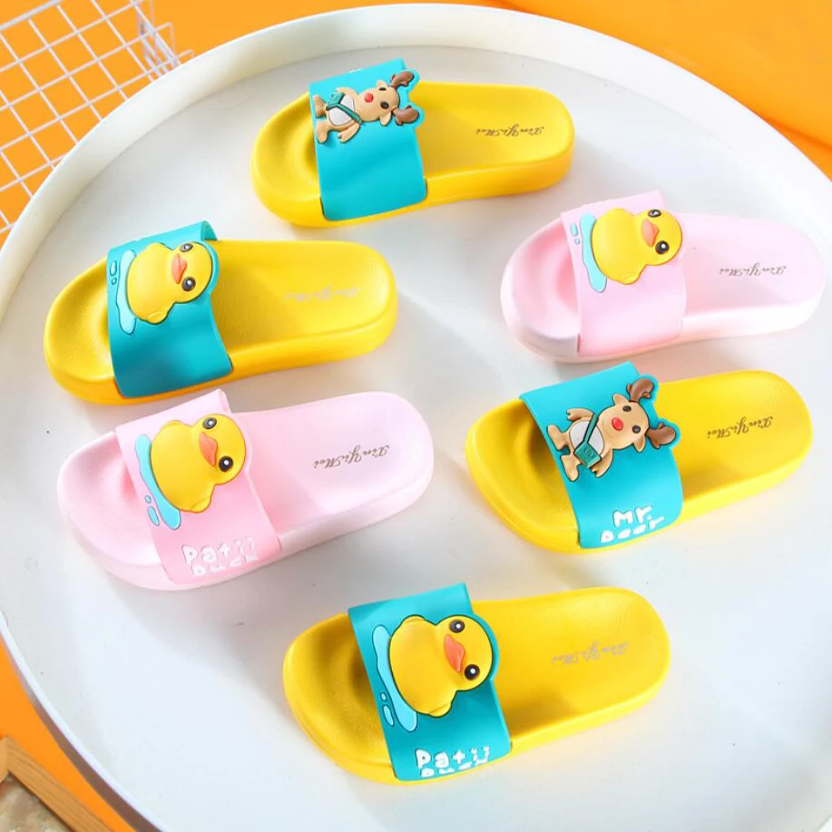 Шлепанцы детские с мультяшным рисунком ПВХ Нескользящие пляжные сандалии обувь