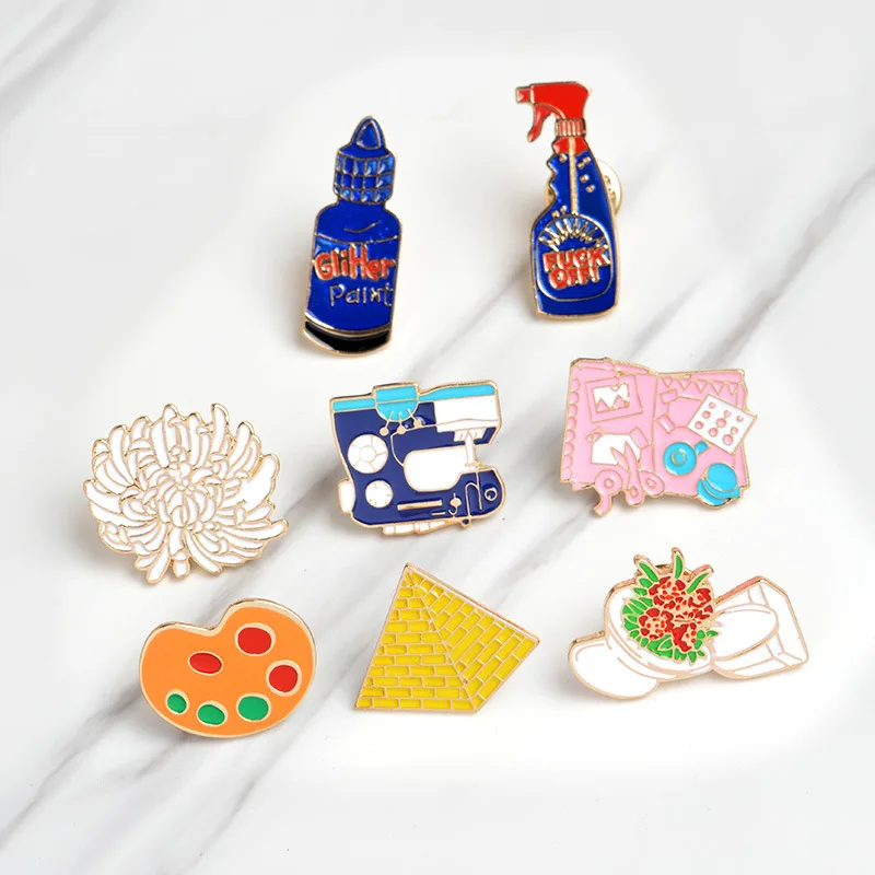 Creative fashion enamel brooch flash paint pyramid detergent sewing machine badge men and women denim shirt pin jewelry | Украшения и