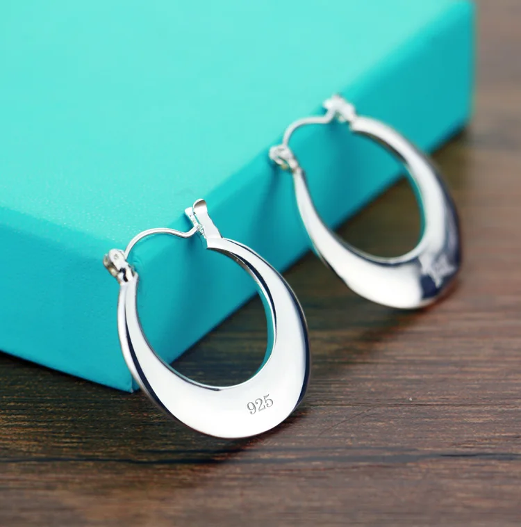 Серьги из серебра 925 пробы. Женские круглые серьги. Элегантные серьги Горячая