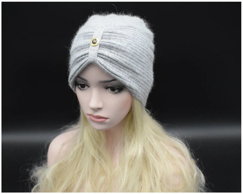 dark grey Новые модные женские аксессуары с металлическим логотипом, зимняя теплая шерстяная шапка-тюрбан, мягкая вязаная шапка, вязаная крючком, Женская шерстяная шляпа, вязаные шапки - Цвет: dark grey