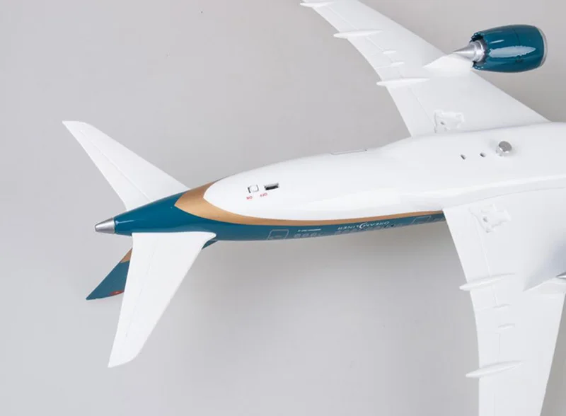 1/130 масштаб 47 см самолет Boeing B787 Dreamliner самолет вьетнамские авиалинии Модель W светильник и колеса литой под давлением пластиковый самолет
