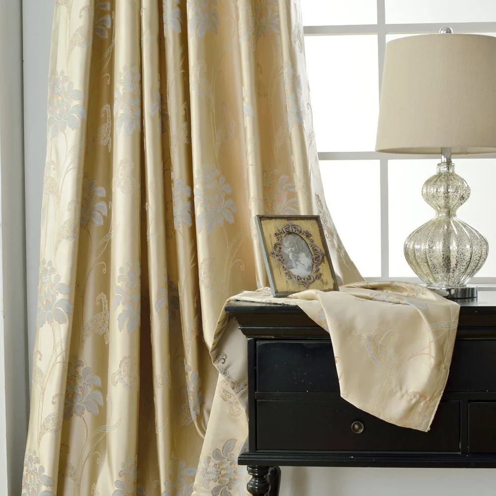 Современные новые китайские занавески с жаккардовым узором высокой точности в гостиной, столовой и спальне цвета Павлиньего голубя.