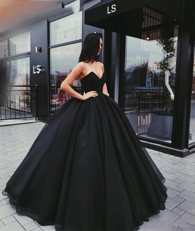 

Thinyfull Vintage 2019 Gothic Black Wedding Dresses New Ball Gown Sweetheart Simple Bridal Dress Country vestido de noiva