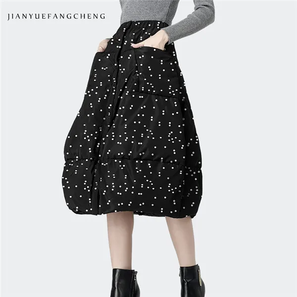 Polka Dots Универсальная осенне-зимняя женская черная юбка на утином пуху, утолщенная теплая миди-юбка с высокой талией, нескладная длинная юбка, тонкая трапециевидная юбка - Цвет: Polka Dots