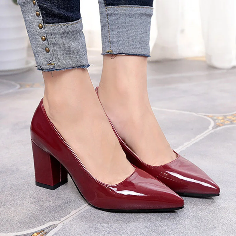 Женские лакированные туфли лодочки черные тонкие на высоком каблуке 7 5 см с