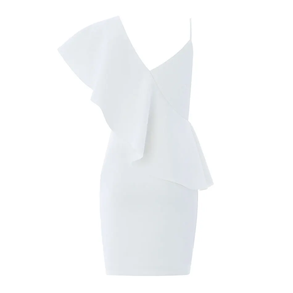 Женское облегающее платье на бретельках элегантное белое без рукавов с оборками