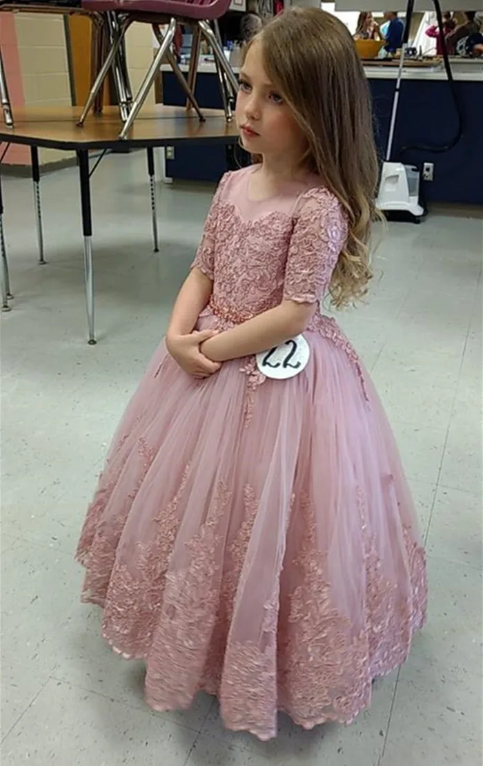 

Blush Pink Lace Tulle Flower Girl Dress Half Sleeves Jewel Sheer Neck Appliques Buttons Pageant Gowns