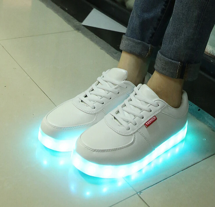 USB rechargeable LED shoes Fashion 7 colors light flashing sneakers lighted women men | Обувь