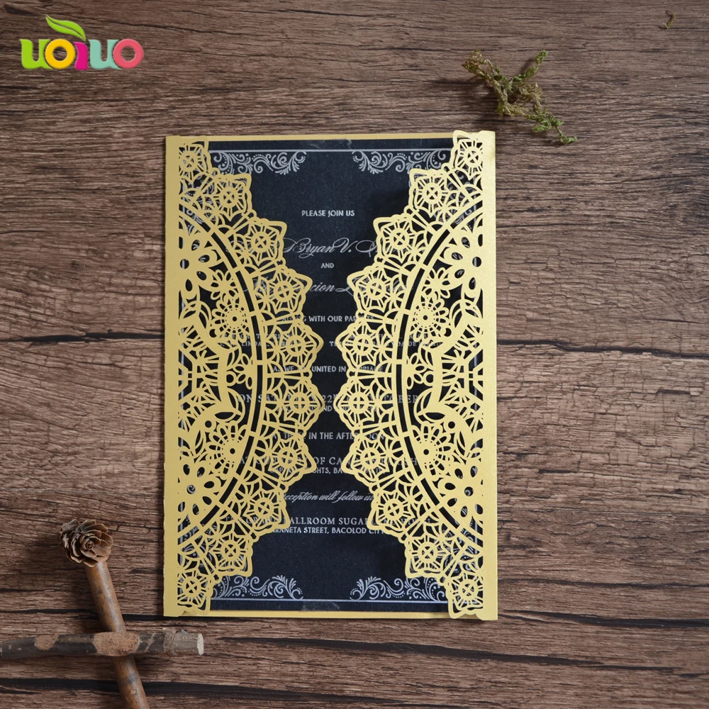 Роскошный кружевной цветок в сложенном виде с лазерной огранкой светло золотой и