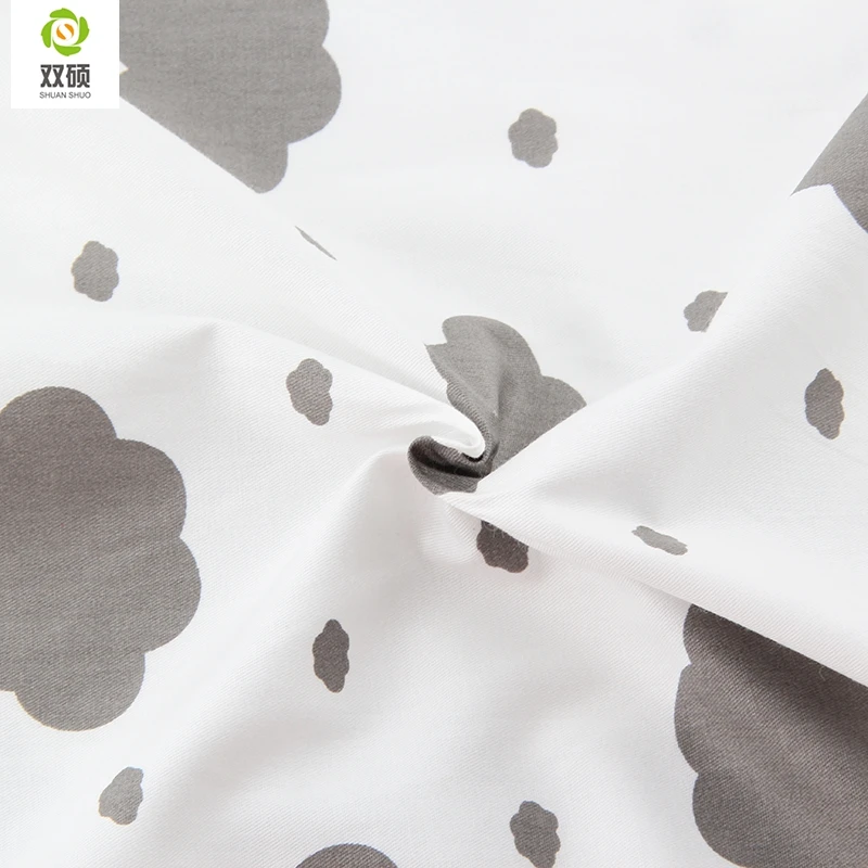 Серые облака с цветочным принтом хлопчатобумажная ткань хлопок жира qarters