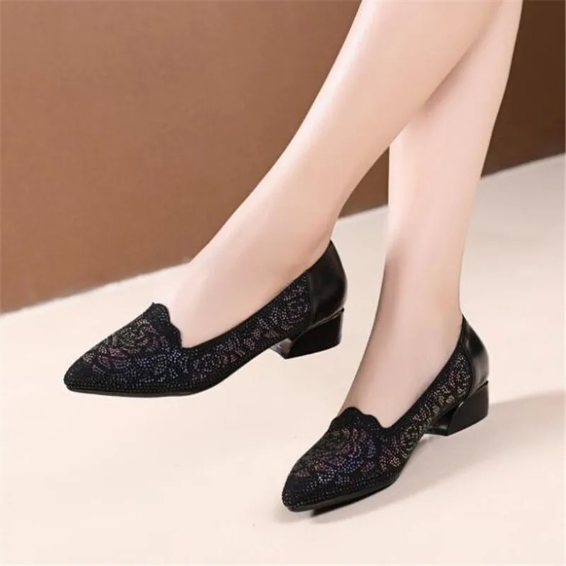 

2019 Autumn New Pointed Shallow Mouth Rhinestone Shoes Women Fashion Shoes Comfort Non-slip Low-heel Shoes Woman Banquet Shoes