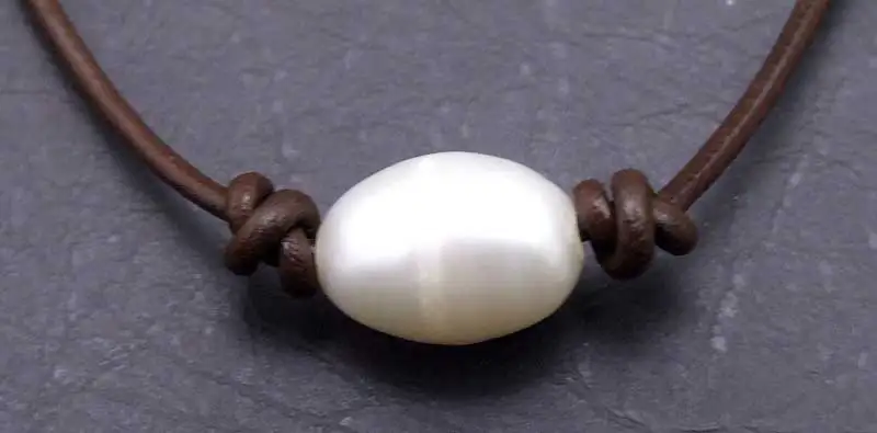 SALE Big 10-11mm White Rice Natural Freshwater Pearl Necklace 18&quot with brown Genuine Leather-5895 Wholesale/retail Free ship | Украшения