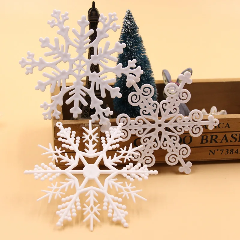 

1 Pack DIY Plastic White Fake Snowflakes For Home Christmas Party New Year Xmas Tree Pendants Ornaments Window Decoration