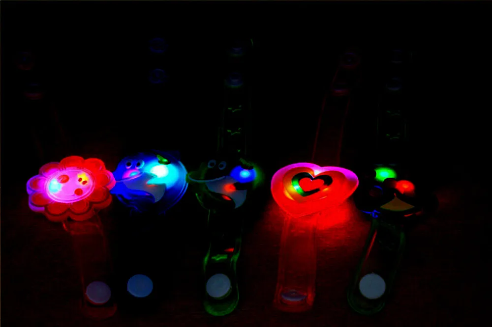 Игрушки для детей мягкие силиконовые мигающие огни игрушки Led наручные руки Take