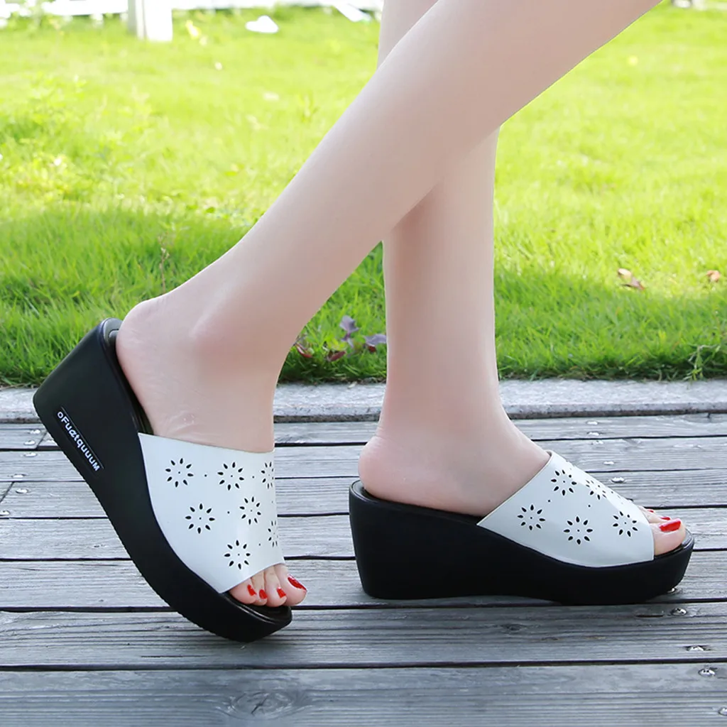 Летние тапочки женская модная повседневная одежда с вырезами для улицы обувь 2020