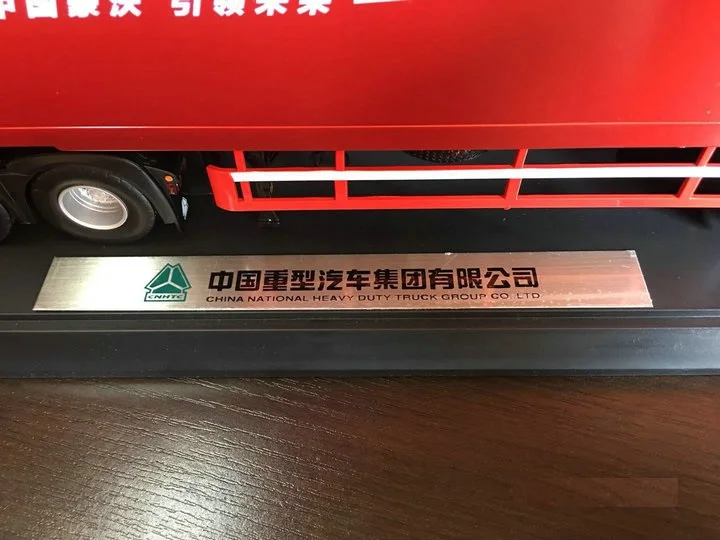 Изысканная модель из сплава 1:36 SinoTruk HOWO T7H контейнеровоз тягач литые под давлением игрушки модель для коллекции украшения