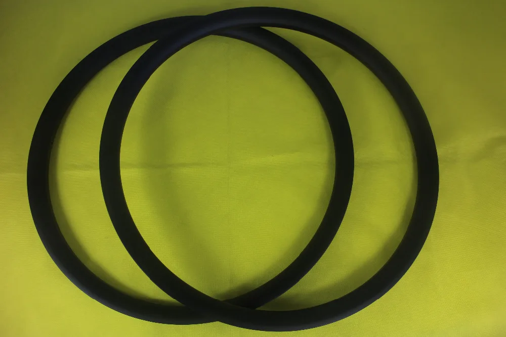 Безкамерные карбоновые диски для горного велосипеда диаметром 40 мм шириной 30 |