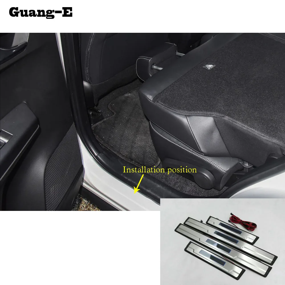 

Top Quality Car Styling Pedal Door Sill Scuff Plate Stick External Led Threshold Moulding 4pcs For Toyota Rav4 2016 2017 2018