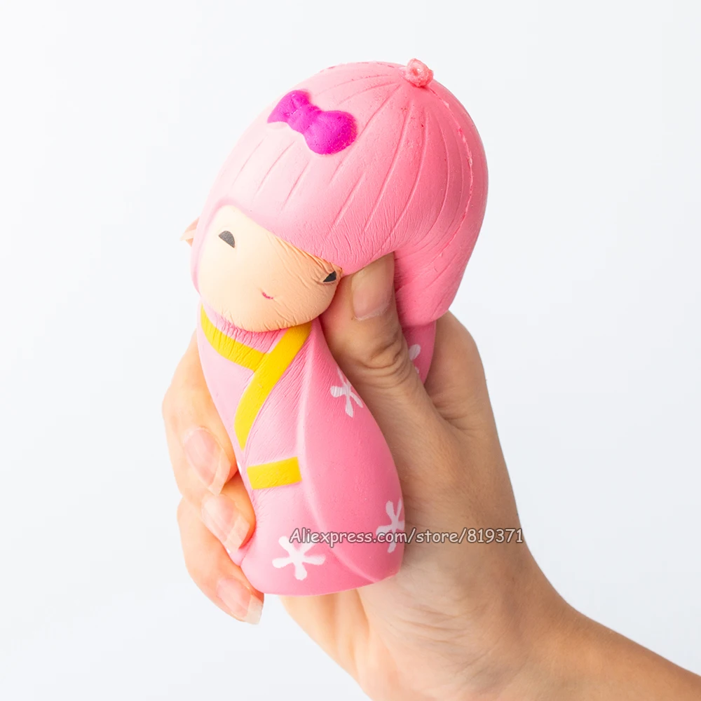

Japan doll Squishy Pakket Squeeze Slow Rising Stretchy Kawaii Decompress Squishy Little Phone Gadgets Kids Toys For Children