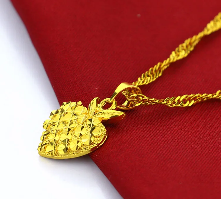 Женская подвеска в форме сердца с клубникой Модный золотой цвет. Не изменит цвет