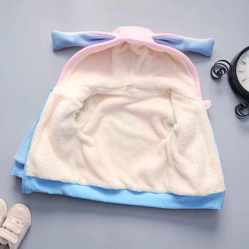 Комплект осенне зимней одежды для маленьких мальчиков и девочек Модная