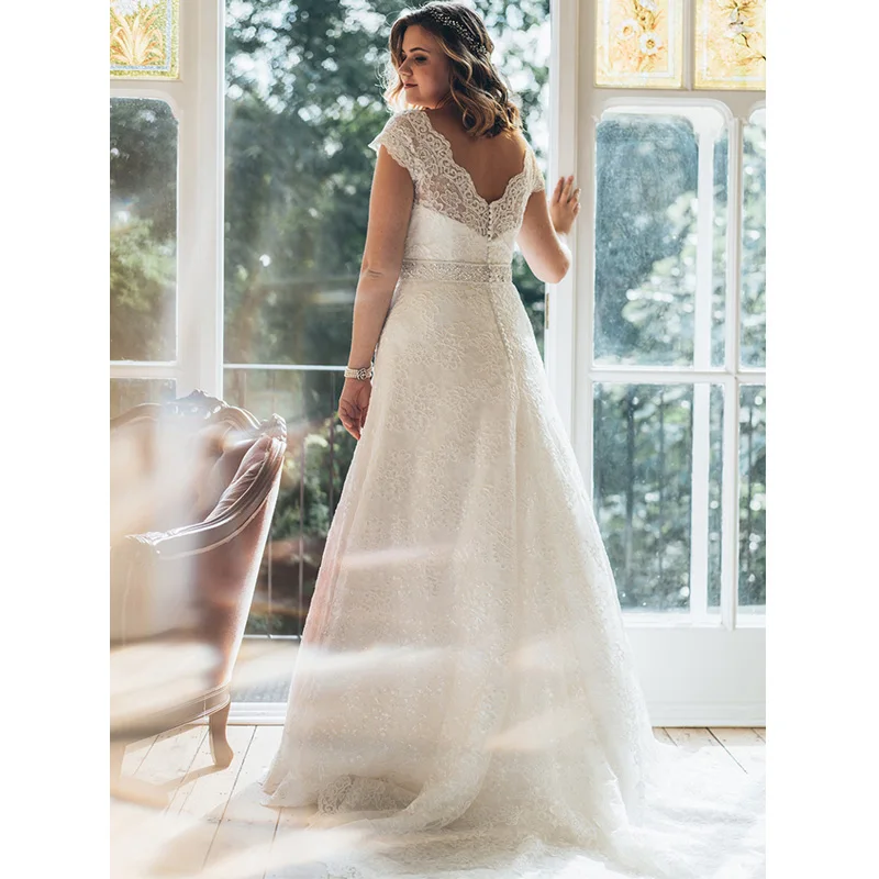 Элегантное свадебное платье с V-образным вырезом рукавами-крылышками вышивкой