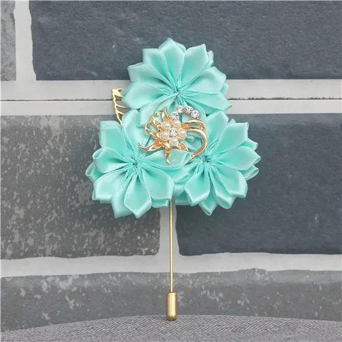 mint green Дизайн Королевский синий 3 атласные цветы свадебная бутоньерка для жениха Золотая брошь невесты свадебное платье корсаж цветок - Цвет: mint green