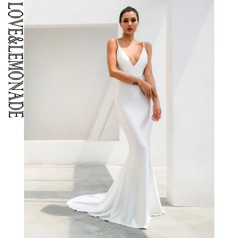 Женское длинное платье LOVE & LEMONADE Белое Облегающее с глубоким v образным вырезом и
