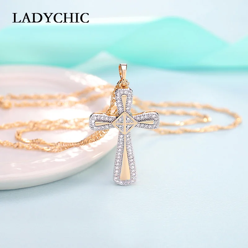 LADYCHIC золотой цвет крест кулон ожерелье s для женщин Трендовое кубический цирконий кристалл ожерелье ювелирные изделия Христианская Католическая бижутерия