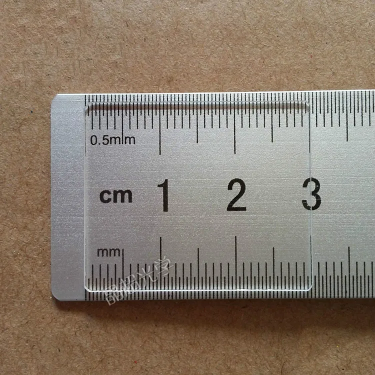 

High Purity and High Transmittance Quartz Glass Square 30*20*1