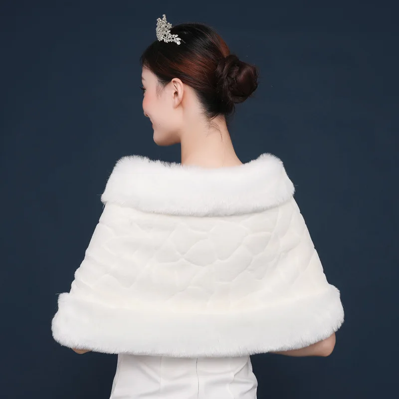 

High Quality Wedding Shawl Bridal Faux Fur Shawls Women Winter Wraps Jackets Bride Wedding Accessories PJ45