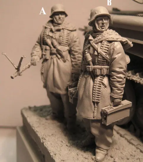 

1/35 Resin Soldier Model World War II Panzergrenadier's Machine Gun Team Two-person GK White Model Hand 172