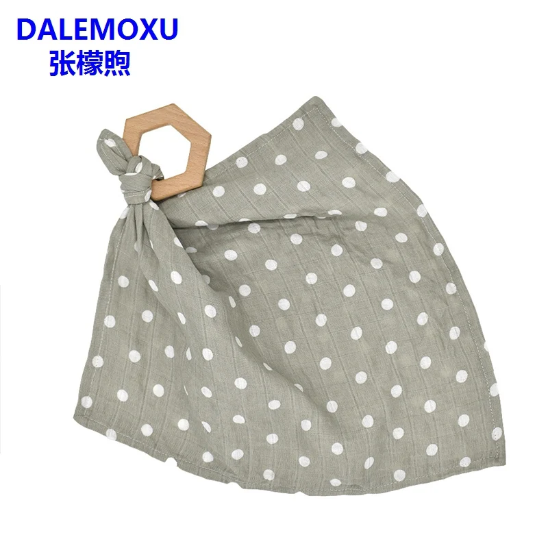 DALEMOXU 2 шт. детский слюнявчик полотенце с деревянным прорезывателем хлопок детский Ежик оранжевый стиль муслин нагрудник платок младенческий Слюнявчик