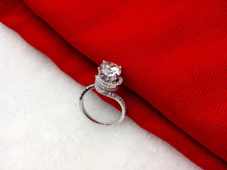 Оптовая продажа однотонное Белое золото 750 модные украшения для девочек 2CT