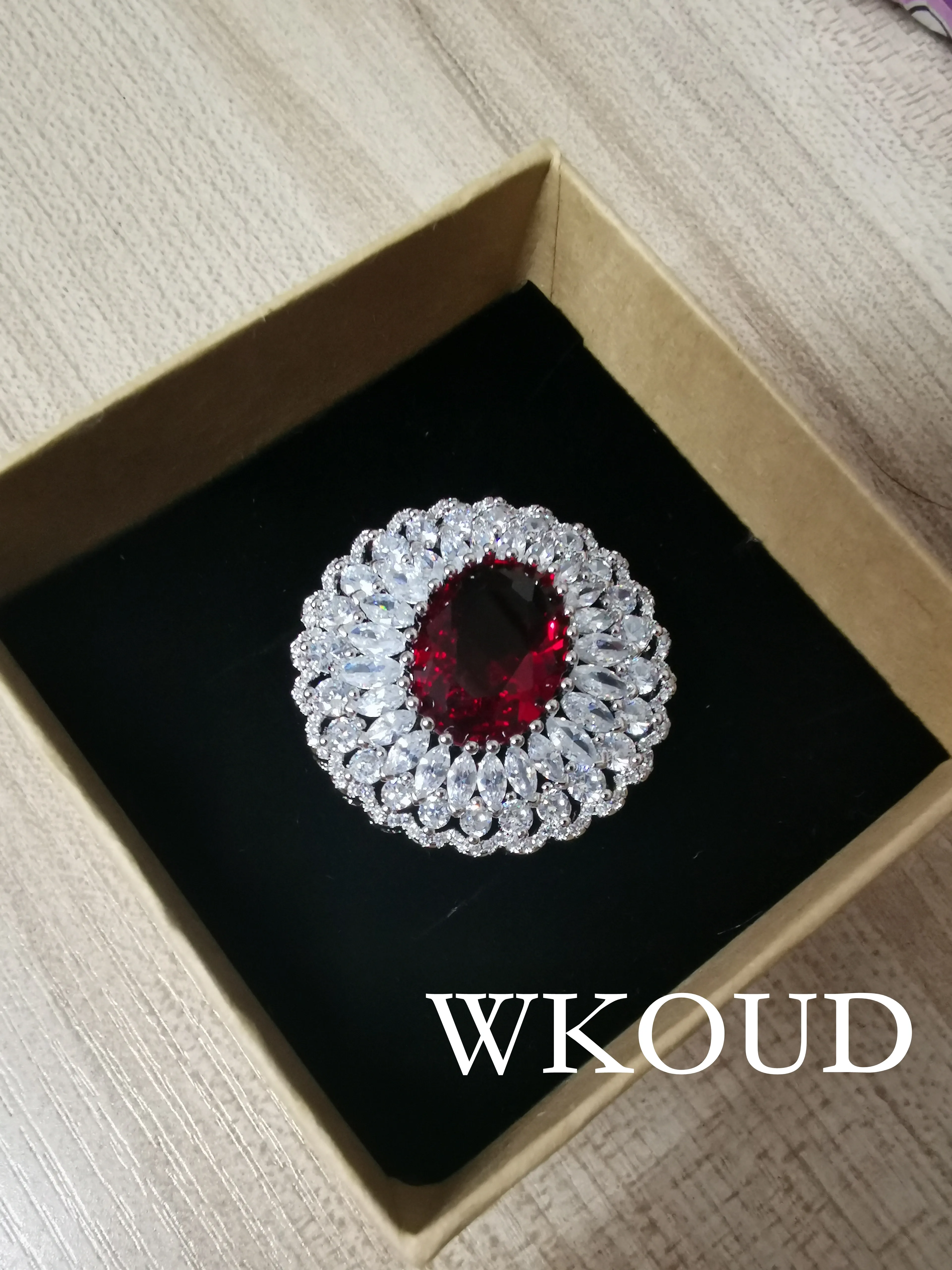WKOUD жемчужные украшения, модное ожерелье с цирконием кулон для женщин, несколько цветов красный синий зеленый желтый кристалл, модный стиль