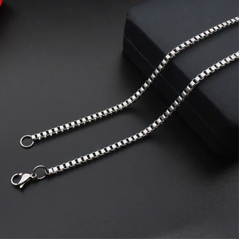

An appropriate atmosphere charm male woman of unique gift green necklace factory direct sale