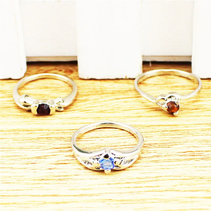 30 шт. Малый Размеры детей Кольца для Оптовая Продажа Лот Посеребренная Дизайн