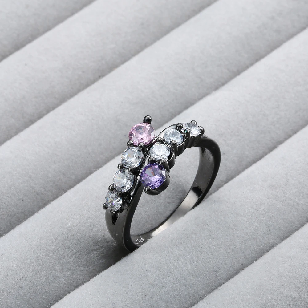 Женское кольцо с фианитом модное из черного пистолета многоцветным кубическим