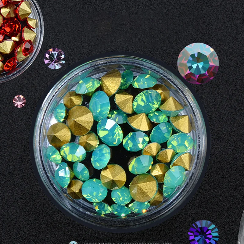 Nail Art Rhinestone ювелирных стеклянные цвета северного сияния камни нижней точки