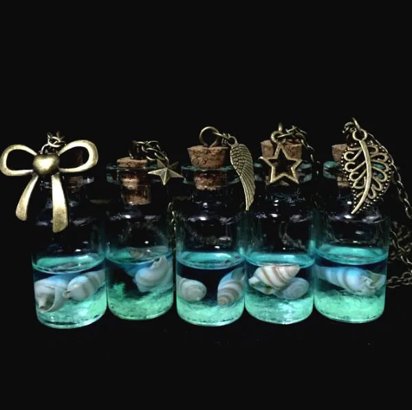 Оптовая продажа ожерелья в морском стиле Vintage Luminous sand glass vial Pendant Fluorescent Glass Drift Bottle jewelry - 1 шт.